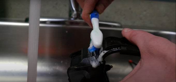 How to Clean a Dog Collar featured image